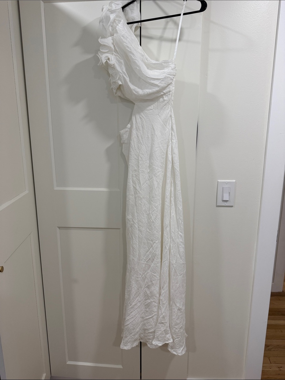 Women’s One-Shoulder White Ruffle Evening Dress